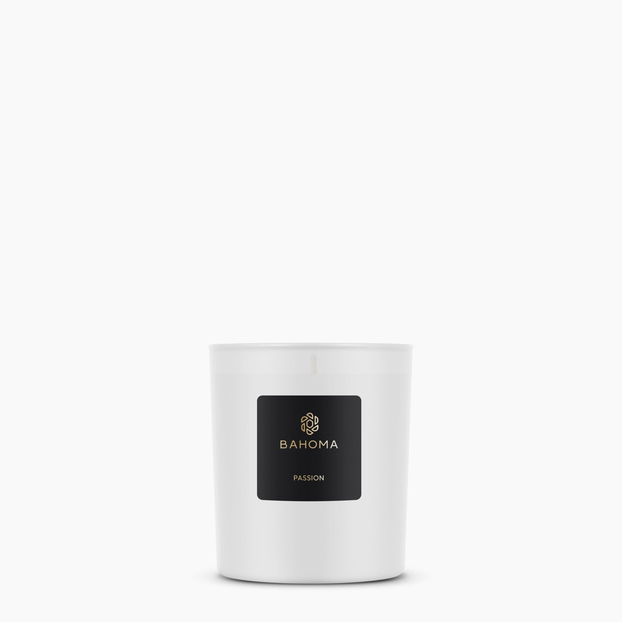 luxury-scented-candle-pearl-collection-white-vessel-white-wax-black-label-gold-branding-product-picture-passion