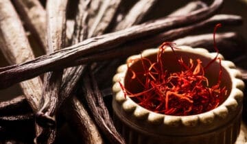 Vanilla & Saffron Noir