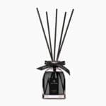 luxury-reed -diffuser-gift-box-100ml-black-liquid-black-reeds-product-picture-ame-des-indes