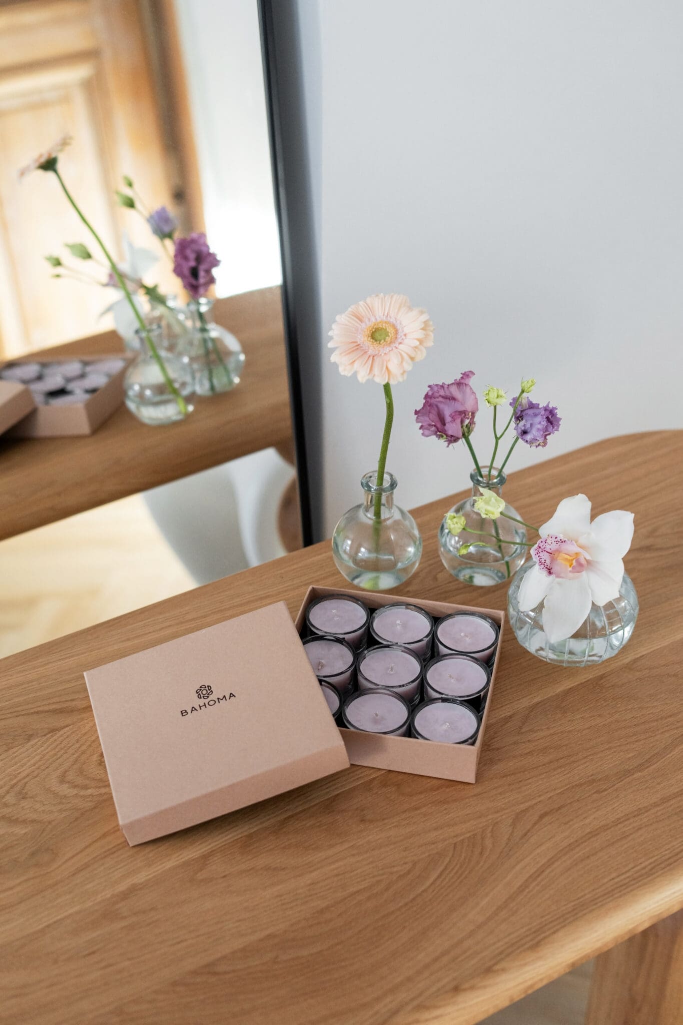 Wild Heather & Oakwood - Nine Lights Candle Set - Product image